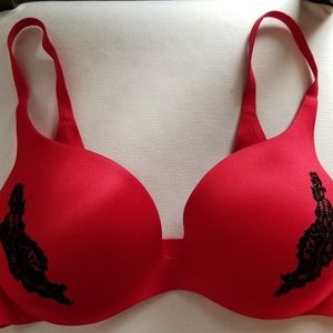 Victoria's Secret Incredible Push Up size 34D